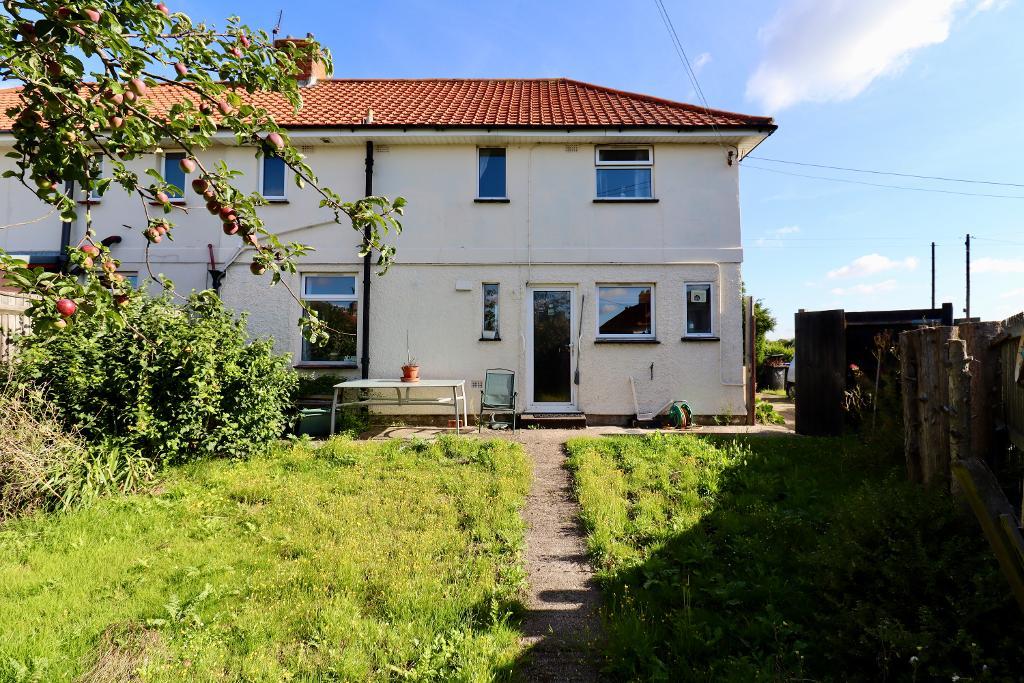 3 Bedroom SemiDetached For Sale in Nethersole Road, Woolage Village