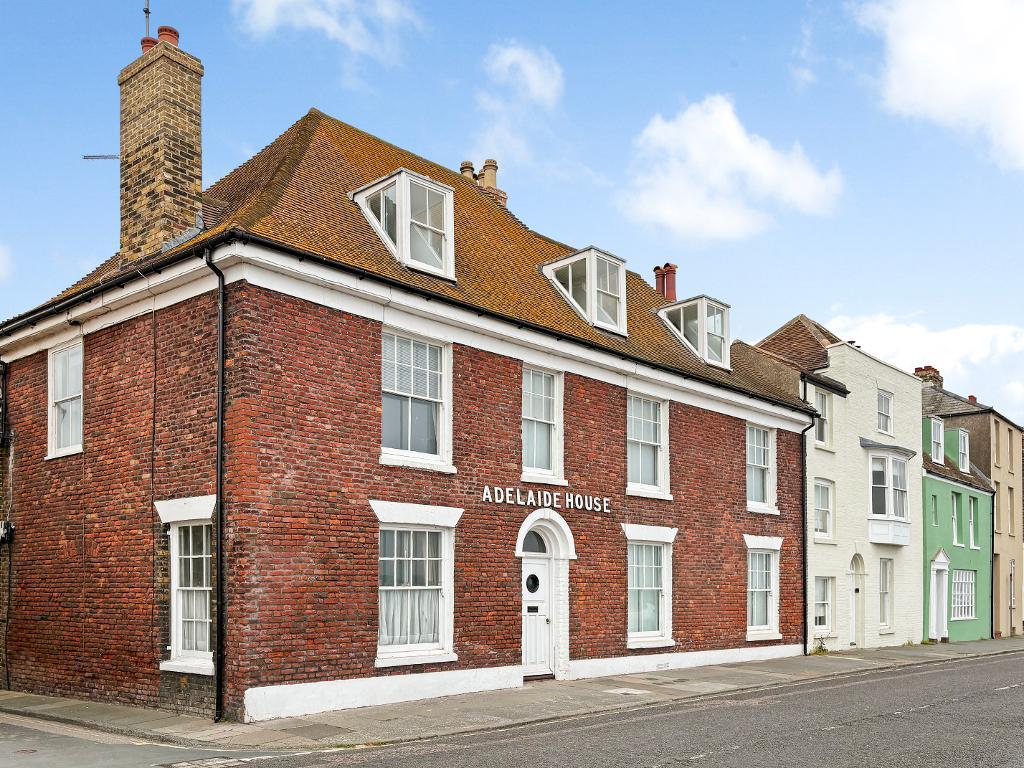 Beach Street, Deal, Kent, CT14 6JJ